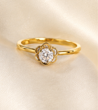 Gold Flower Ring – Crystal Center Floral Statement Ring size 8