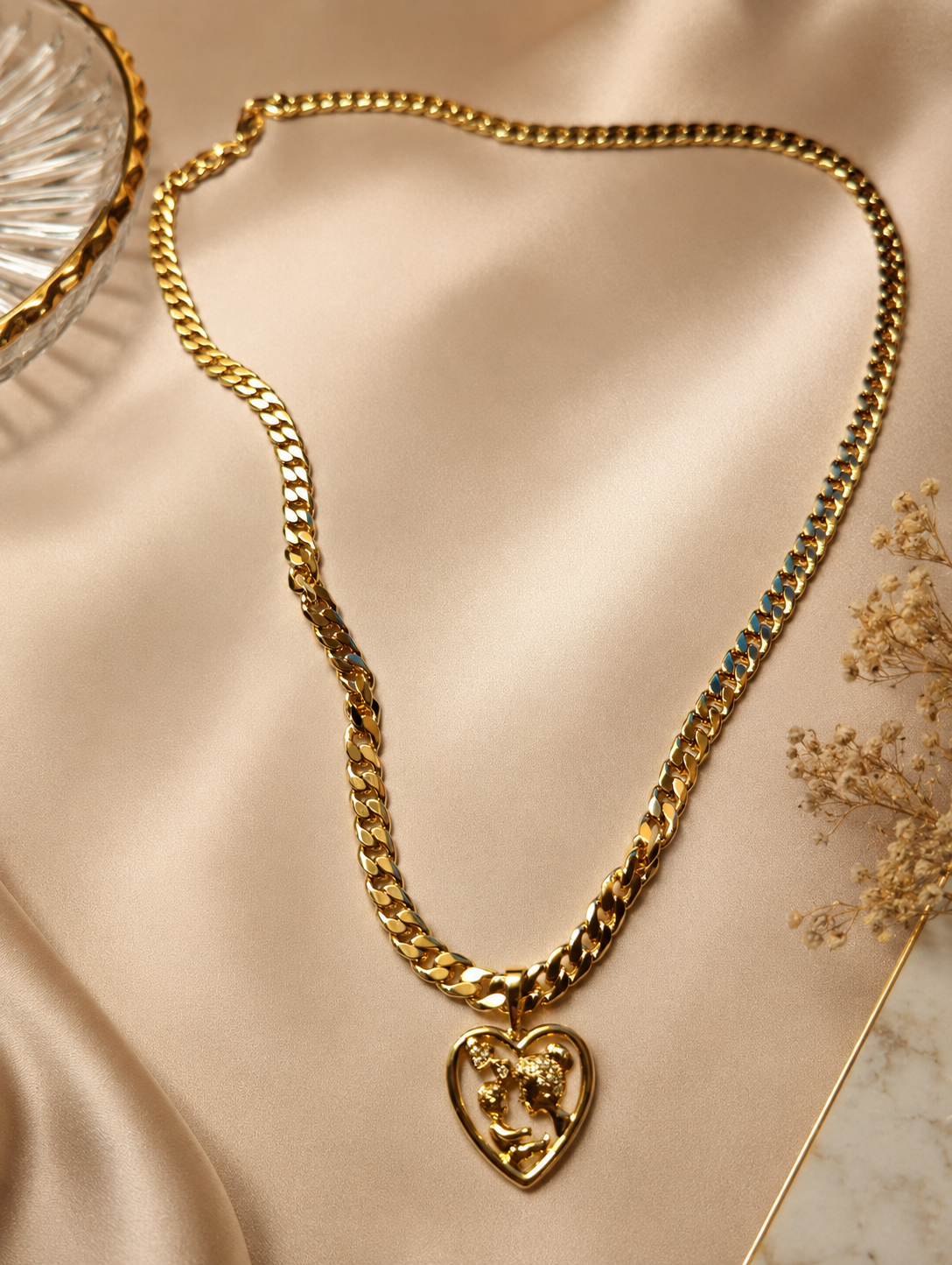Gold Mother & Child Heart Pendant Necklace – Sculpted Figure Cuban Link Chain